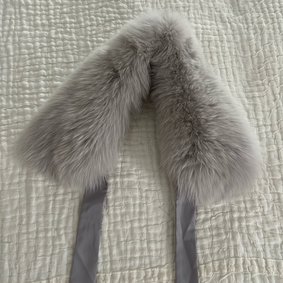 NWT GIFT ready Adrienne Landau fur collar. Dress up your coats or sweaters! - Picture 6 of 11